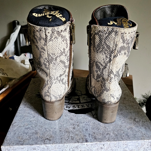 Freebird Test boot Salena. New size 6 - Picture 3 of 4